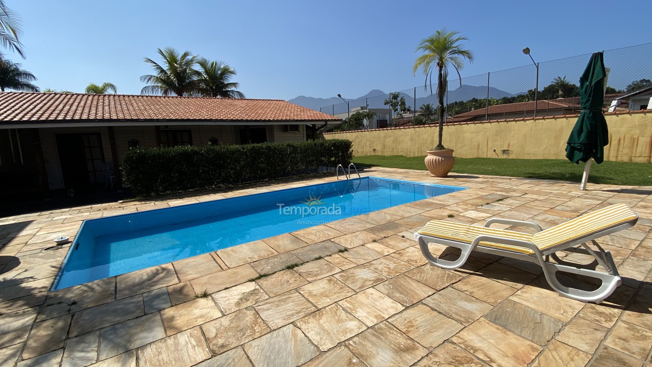 Casa para aluguel de temporada em Bertioga (Condominio Morada da Praia)