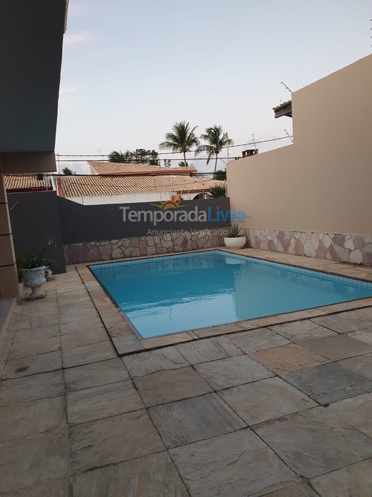 Casa para alquiler de vacaciones em Lauro de Freitas (Vilas do Atlântico Ba)