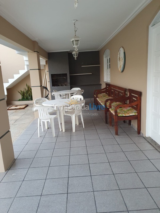 Casa para alquiler de vacaciones em Lauro de Freitas (Vilas do Atlântico Ba)