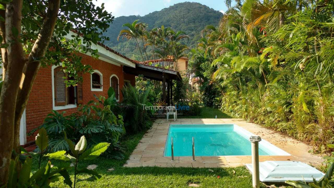 Casa para aluguel de temporada em Ubatuba (Lagoinha)