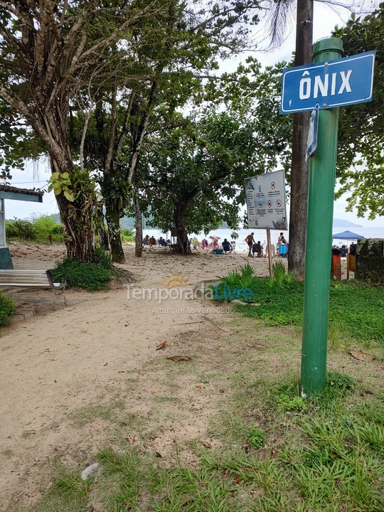 Casa para aluguel de temporada em Ubatuba (Praia do Lázaro)