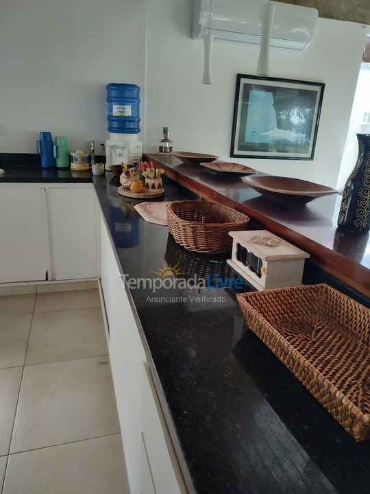 Casa para aluguel de temporada em Ubatuba (Praia do Lázaro)