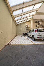 132 - Ubicado en Avenida Principal de Bombas - Apartamento con 02...