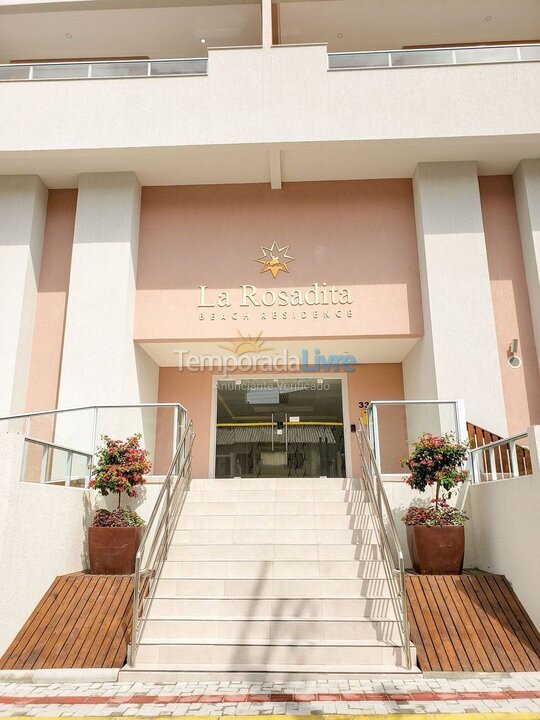 Apartment for vacation rental in Bombinhas (Praia de Bombas)