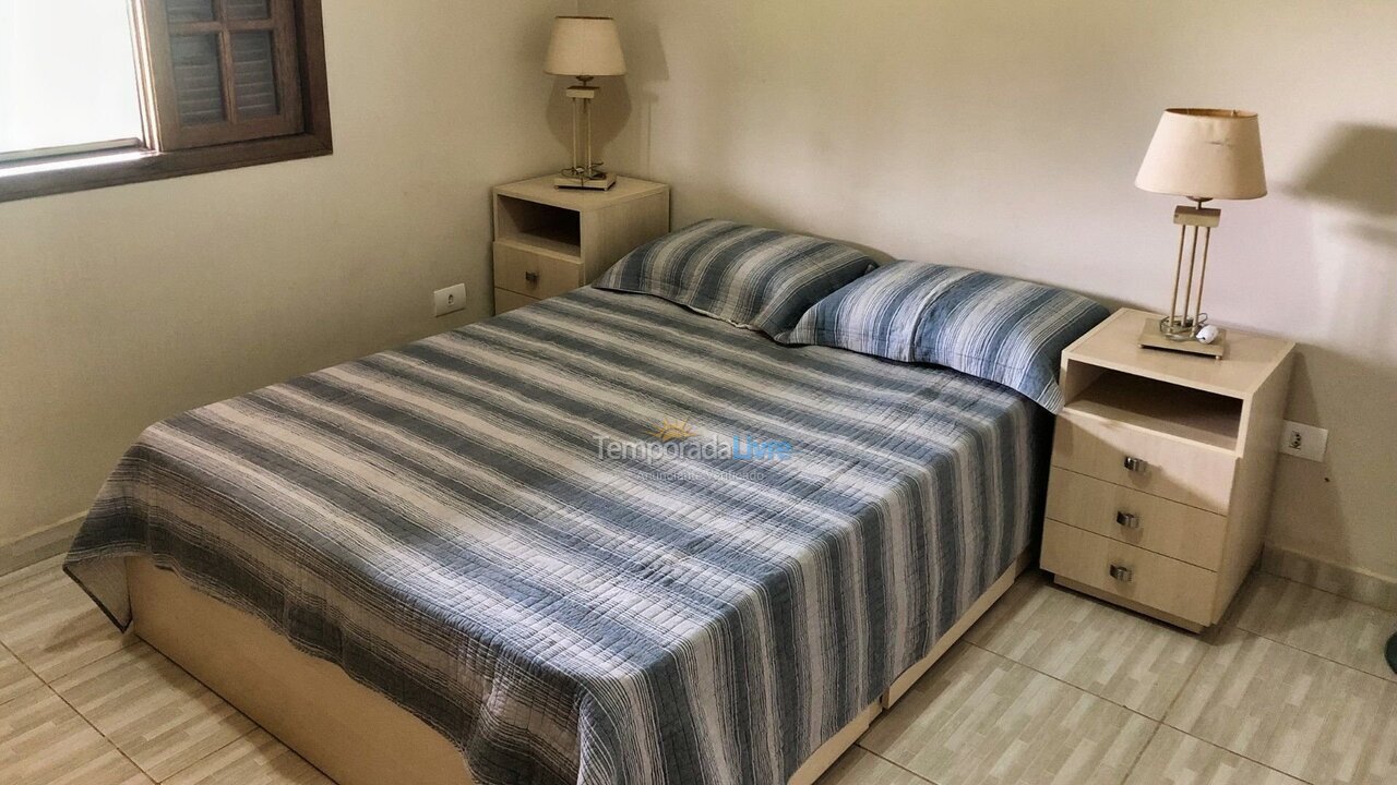 Casa para aluguel de temporada em Quadra (Aleluia Barreiro)