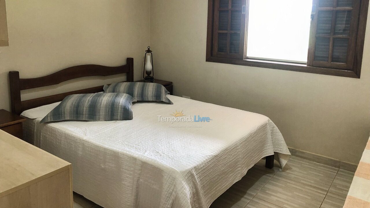 Casa para aluguel de temporada em Quadra (Aleluia Barreiro)