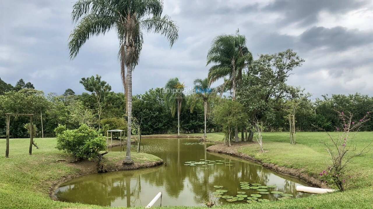 Casa para aluguel de temporada em Quadra (Aleluia Barreiro)