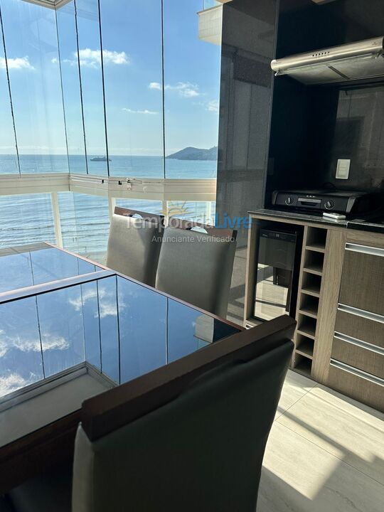 Apartamento para aluguel de temporada em Balneário Camboriú (Praia Central)