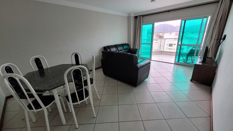 AP 3 QTS, 3 banheiros, excelente para família