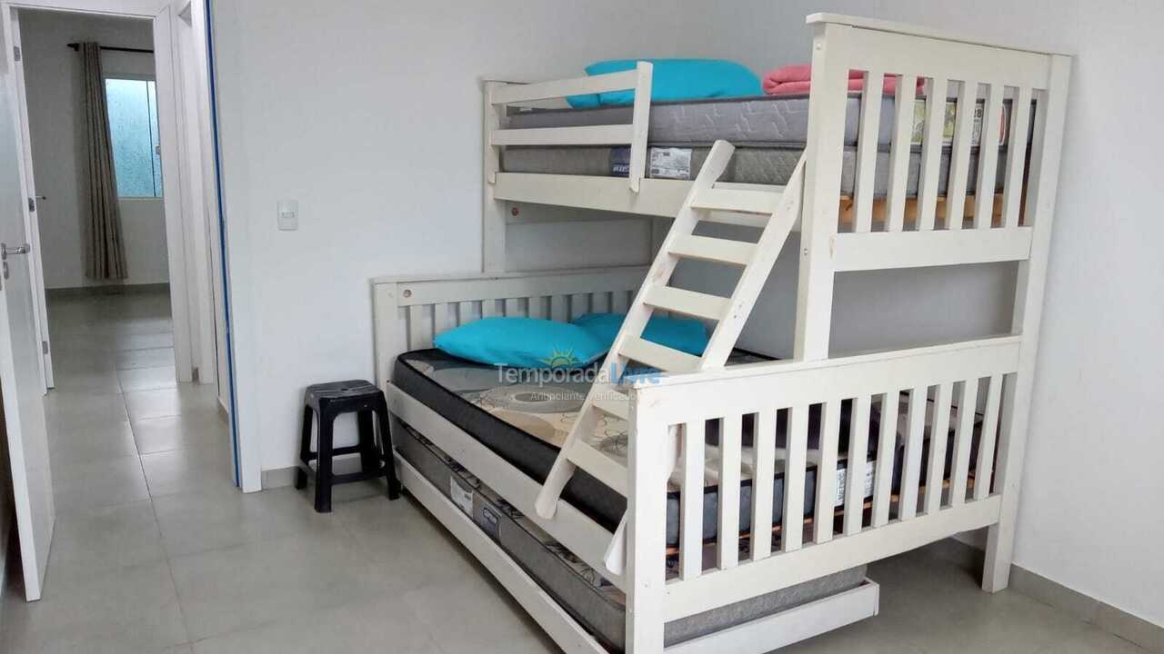 Casa para aluguel de temporada em Matinhos (Balneário Currais)