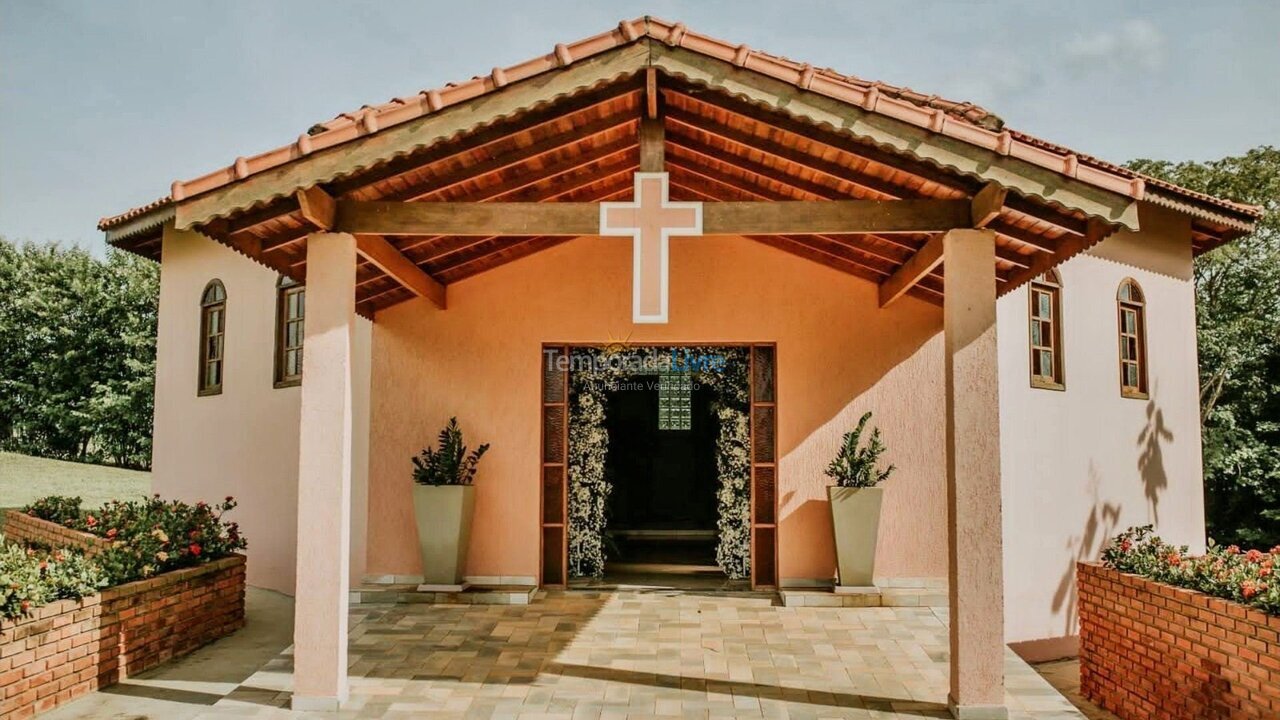 Casa para aluguel de temporada em Quadra (Aleluia Barreiro)