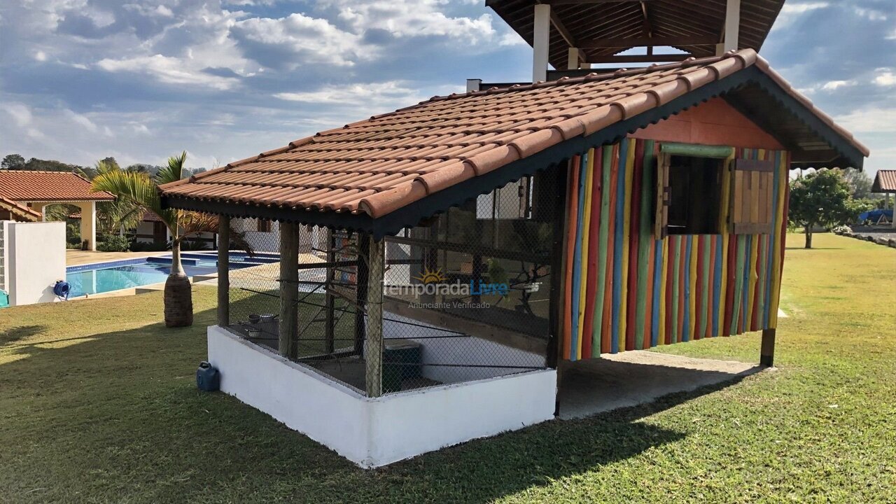 Casa para aluguel de temporada em Quadra (Aleluia Barreiro)