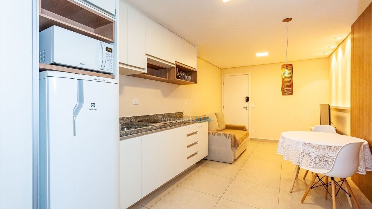 Apartamento para aluguel de temporada em Curitiba (Centro Cívico)