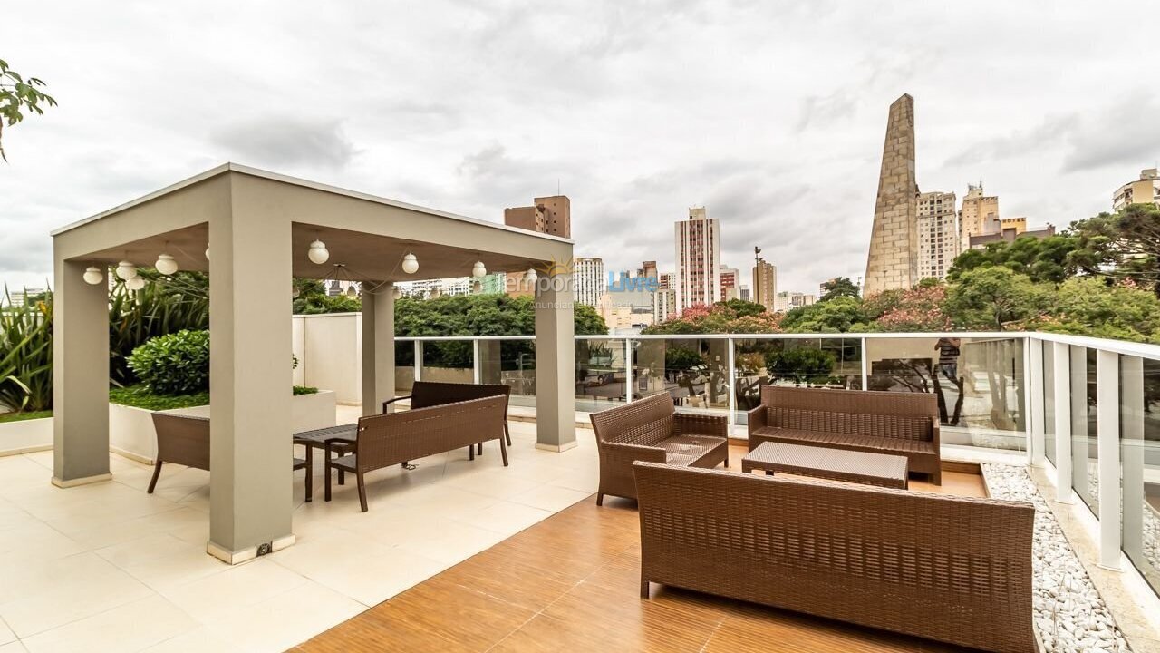 Apartamento para aluguel de temporada em Curitiba (Centro Cívico)