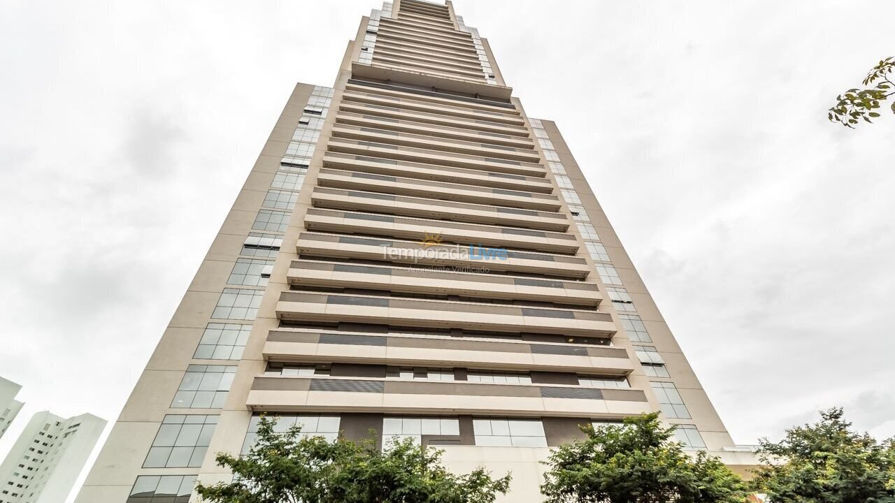 Apartamento para aluguel de temporada em Curitiba (Centro Cívico)