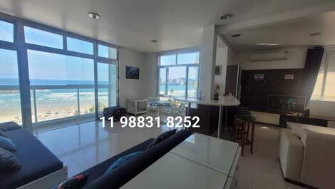 Apartment facing the sea and the shopping mall