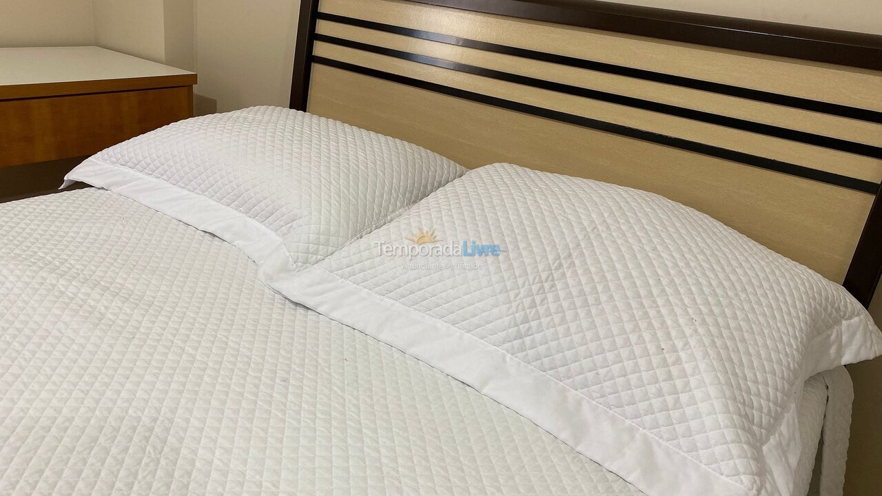 Apartamento para aluguel de temporada em Praia Grande (Praia do Caiçara)