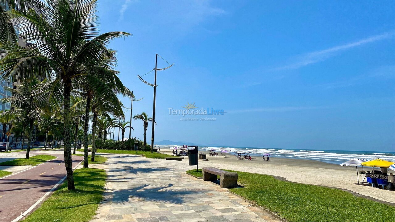 Apartamento para aluguel de temporada em Praia Grande (Praia do Caiçara)