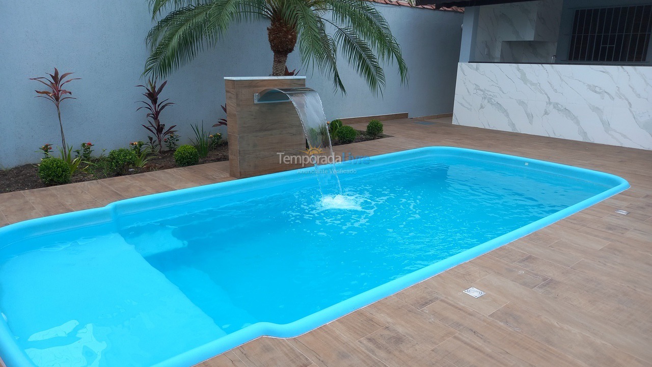 House for vacation rental in Bertioga (Praia da Enseada)