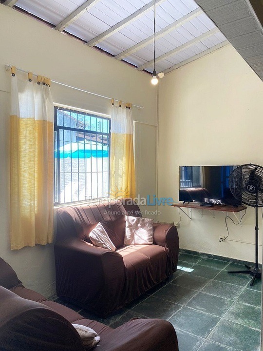 Casa para aluguel de temporada em Ubatuba (Maranduba)