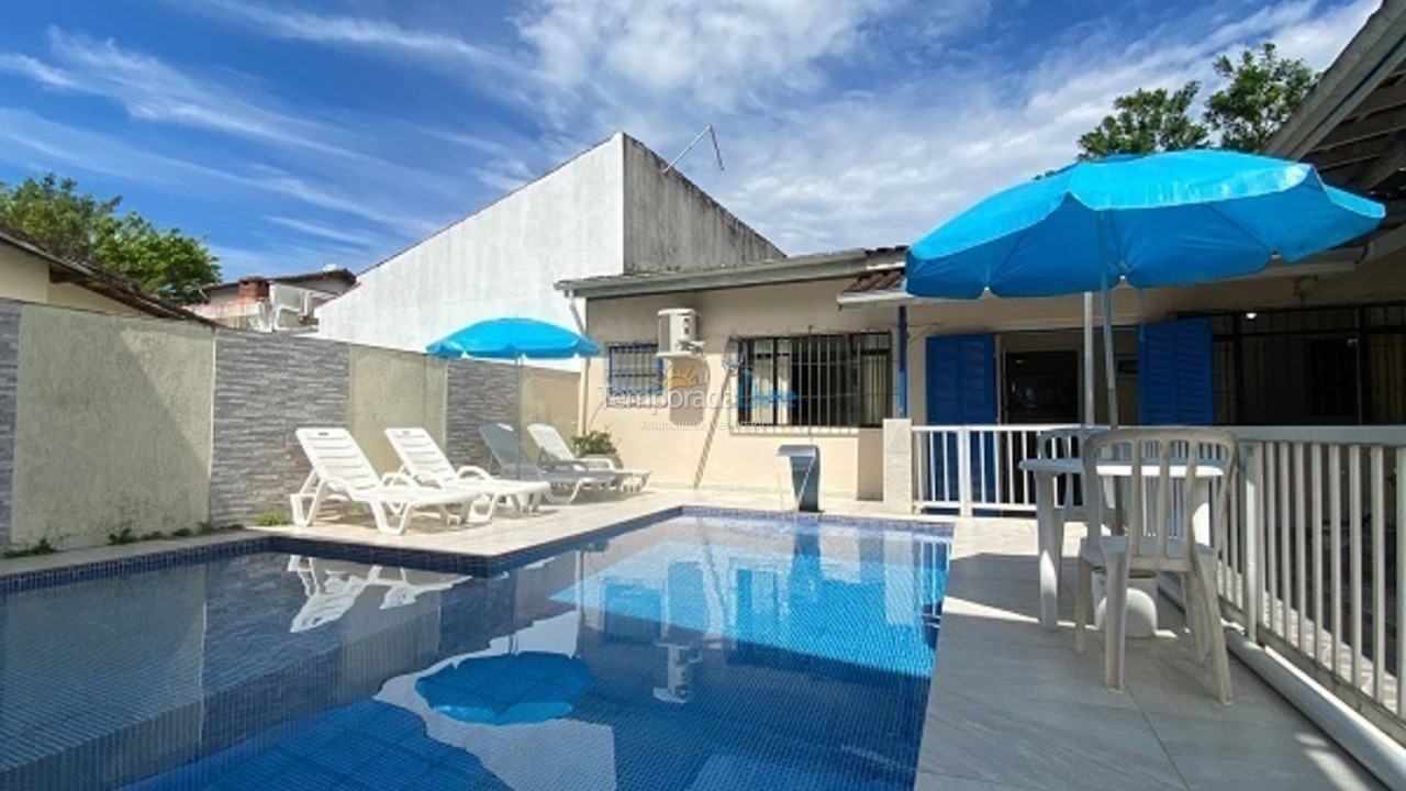 Casa para aluguel de temporada em Ubatuba (Maranduba)