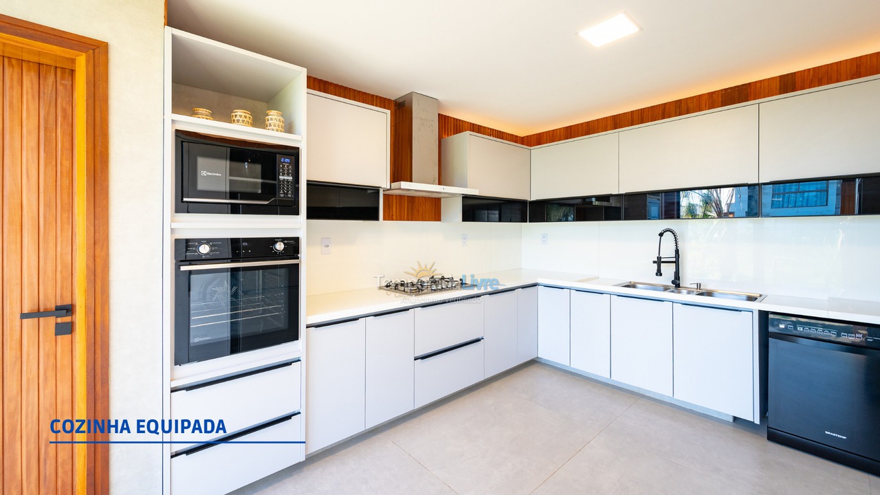 Casa para aluguel de temporada em Mata de São João (Praia do Forte)