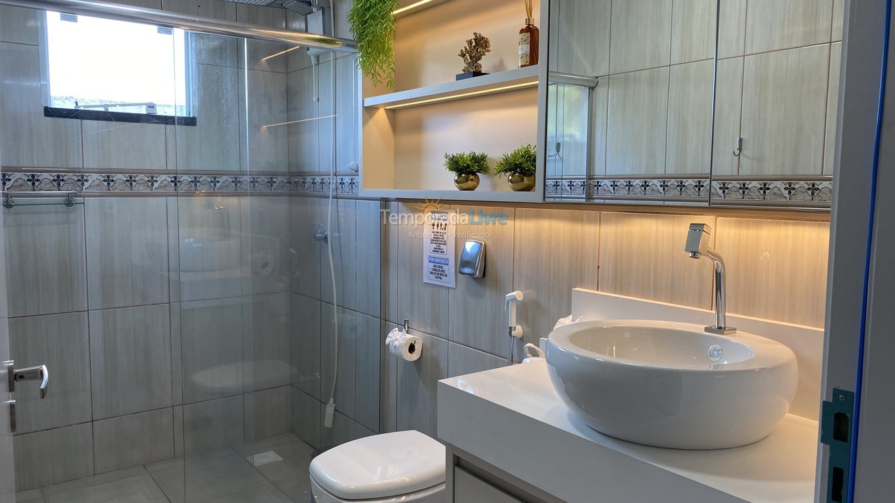 Casa para aluguel de temporada em Penha (Santa Lídia)