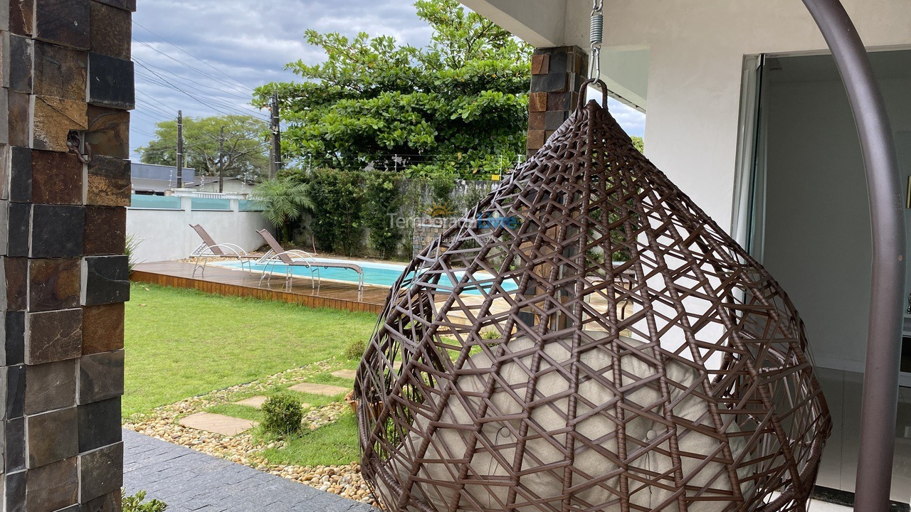 Casa para aluguel de temporada em Penha (Santa Lídia)