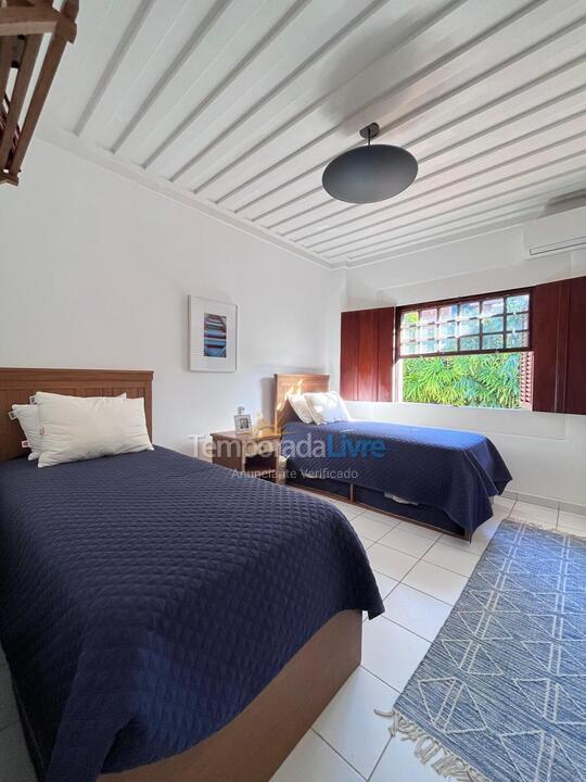 Casa para aluguel de temporada em São Sebastião (Praia da Baleia)