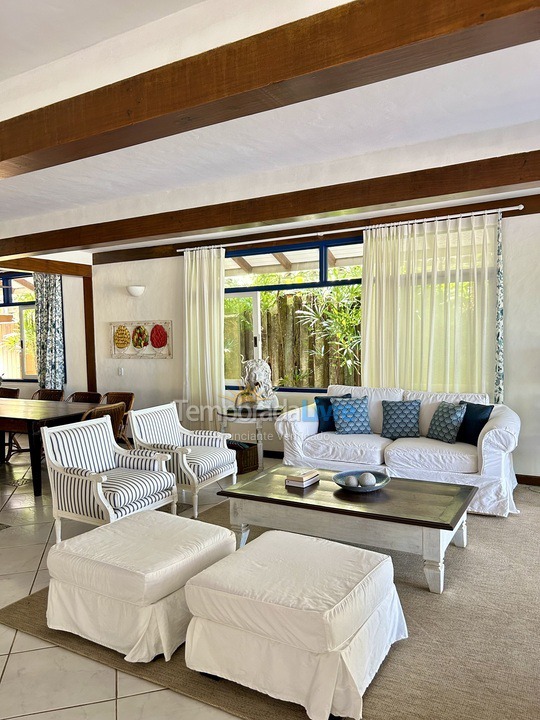 Casa para aluguel de temporada em São Sebastião (Camburizinho)