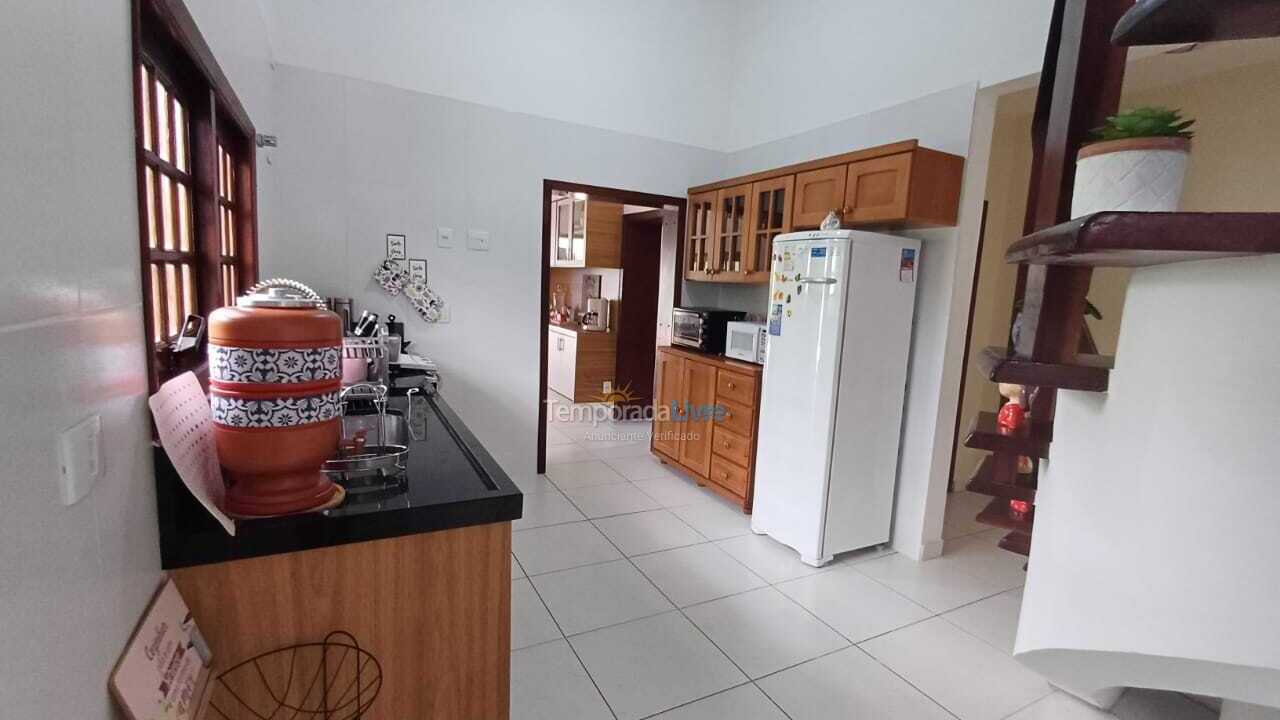 Casa para alquiler de vacaciones em Bertioga (Riviera de São Lourenço)