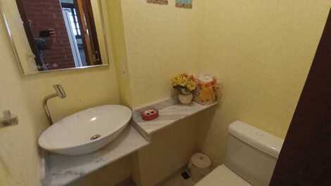 4 bedrooms, barbecue, swimming pool and sauna. Baleia Beach/SP