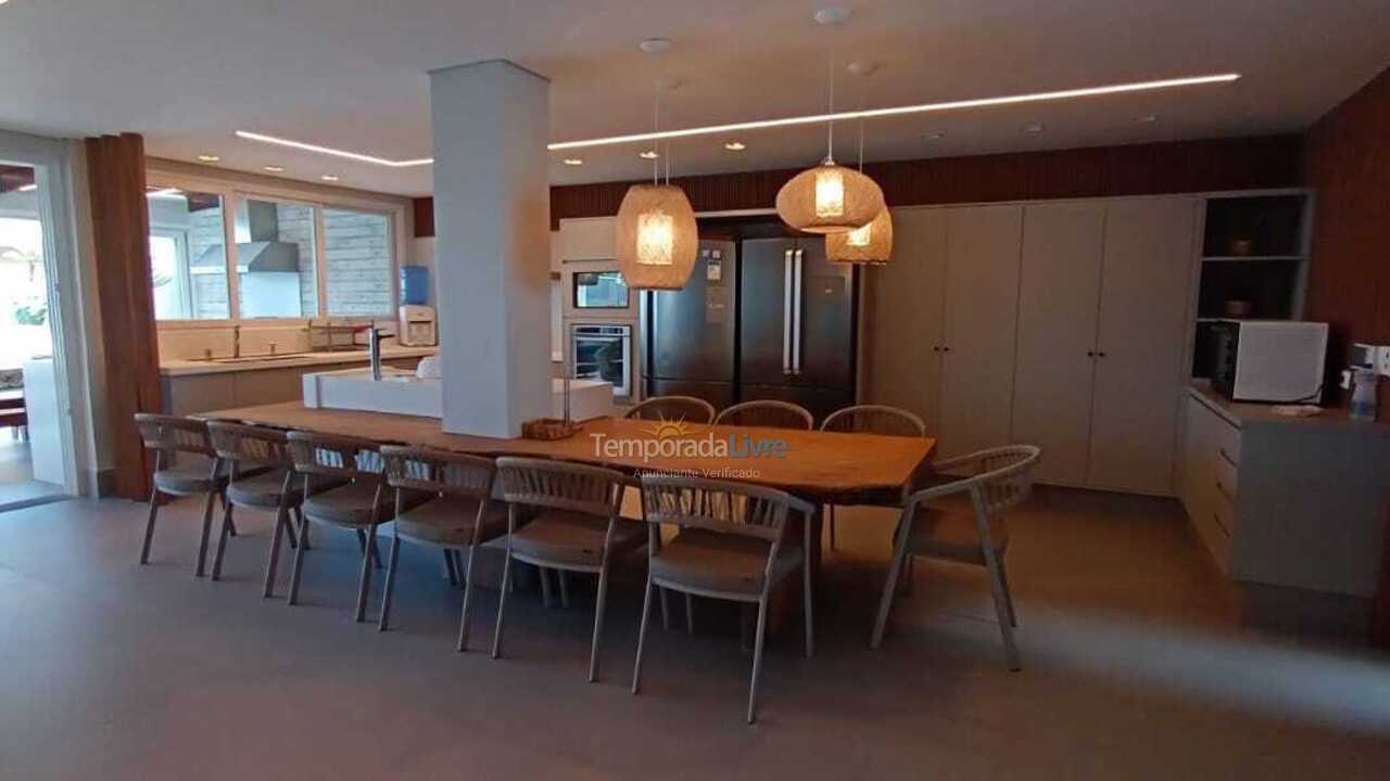 Casa para alquiler de vacaciones em São Sebastião (Juquehy)