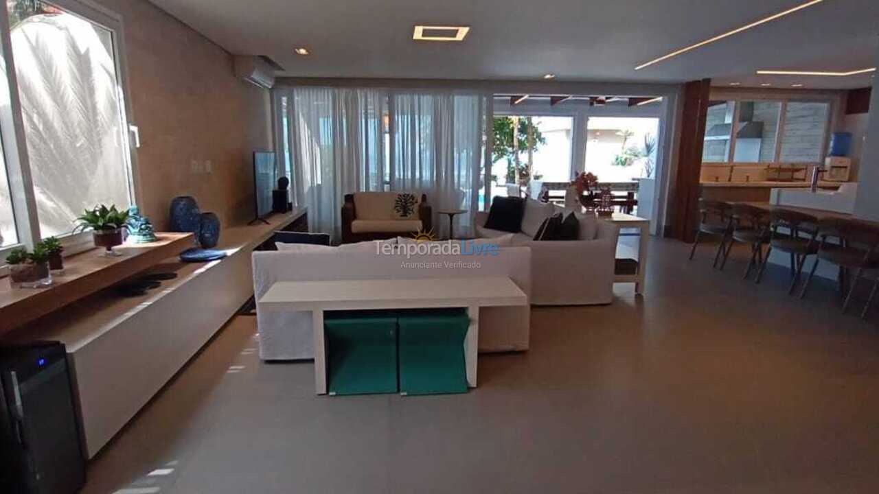 Casa para alquiler de vacaciones em São Sebastião (Juquehy)