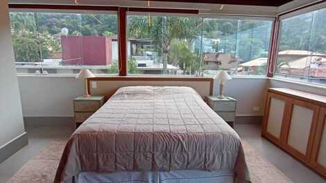 Juquehy frente al mar disponible Navidad, Enero y Carnaval. 6 suites.