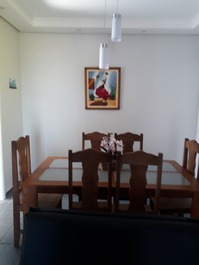 Apartamento frente a la playa con balcón para hamaca, gran estructura, 1 vehículo.