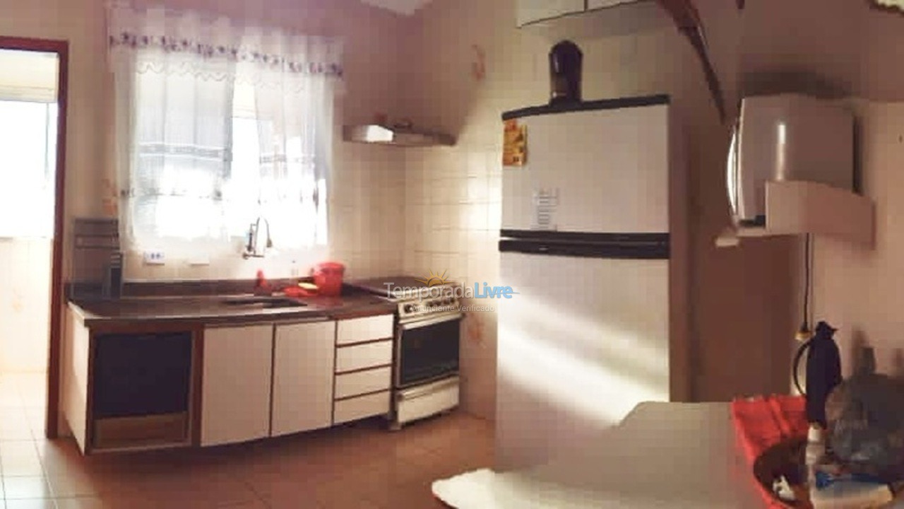 Apartment for vacation rental in Praia Grande (Vila Tupi)