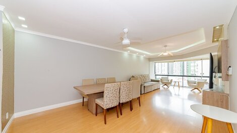 Amplo Apto 2sui+1Q Vista Mar 50m da Praia