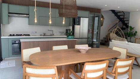 Cozinha e sala de jantar