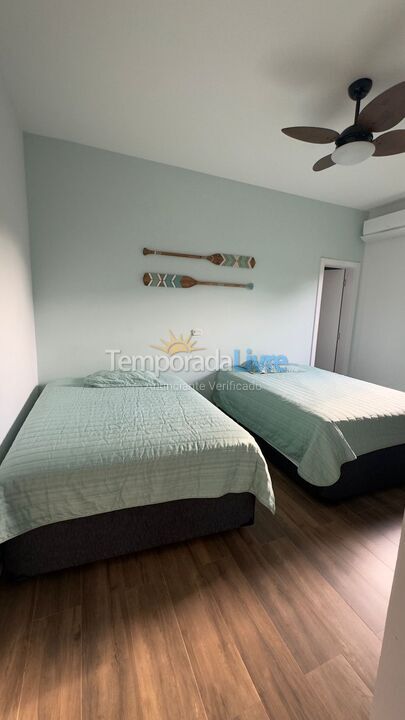 Casa para alquiler de vacaciones em Bertioga (Condominio Morada da Praia)