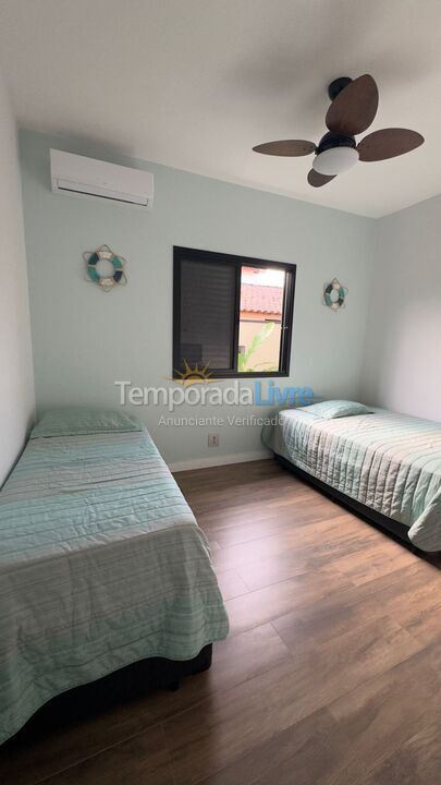 Casa para alquiler de vacaciones em Bertioga (Condominio Morada da Praia)