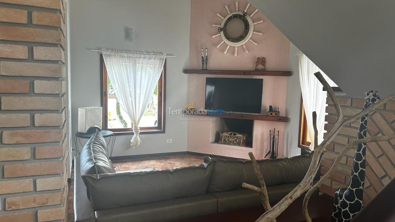 Casa para aluguel de temporada em Bertioga (Condominio Morada da Praia)