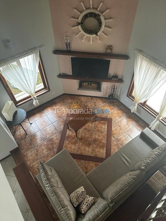 Casa para aluguel de temporada em Bertioga (Condominio Morada da Praia)