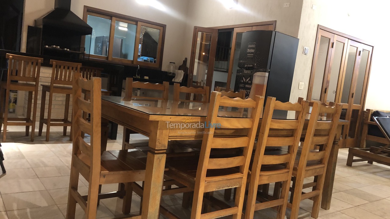 Casa para aluguel de temporada em Bertioga (Condominio Morada da Praia)