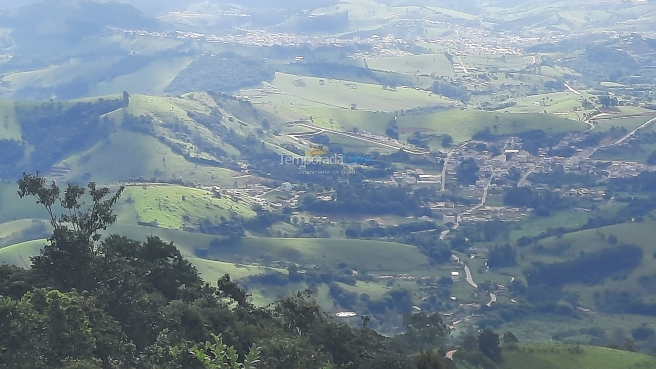 Casa para aluguel de temporada em Córrego do Bom Jesus (Cantinho da Roça)