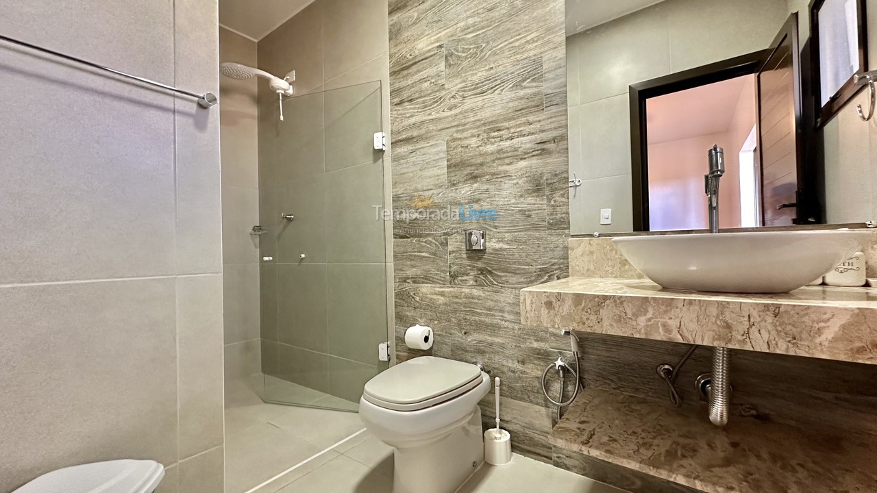 House for vacation rental in Guaratuba (Barra do Saí)