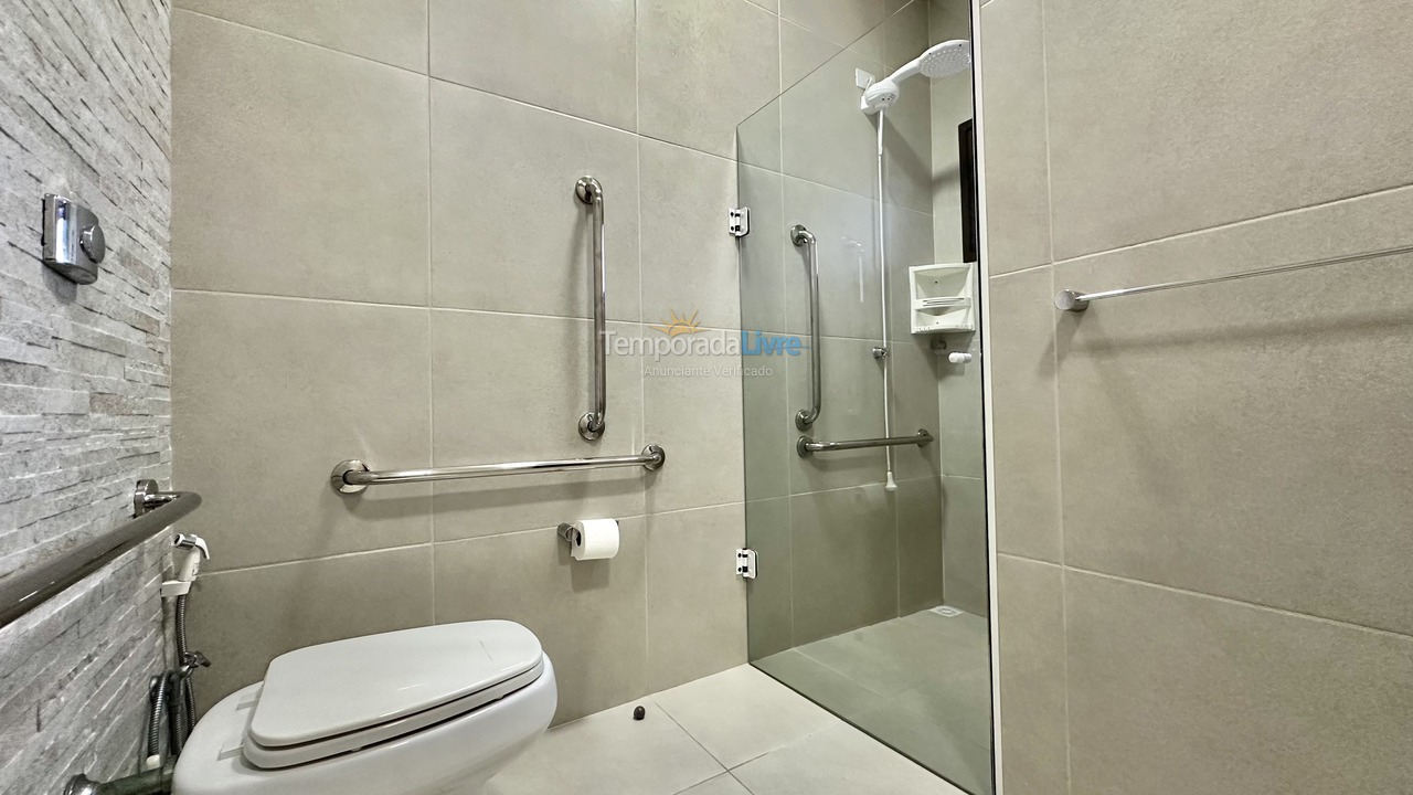 House for vacation rental in Guaratuba (Barra do Saí)