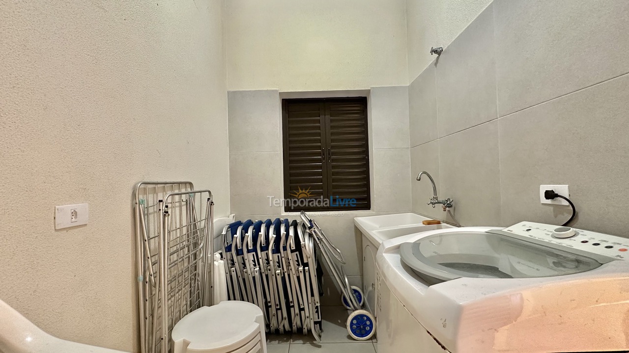 House for vacation rental in Guaratuba (Barra do Saí)