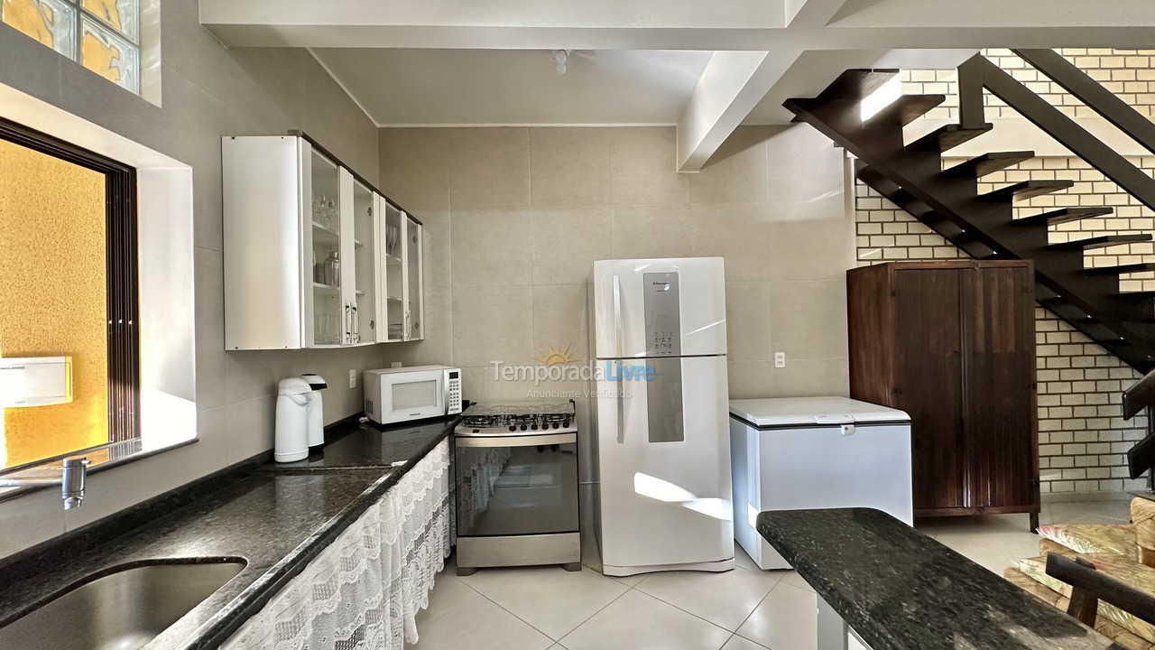 House for vacation rental in Guaratuba (Barra do Saí)