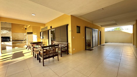 SEA FRONT, 5 SUITES, AIR, UP TO 20 PEOPLE, WIFI, ADAP WHEELCHAIR ACCESSORIES